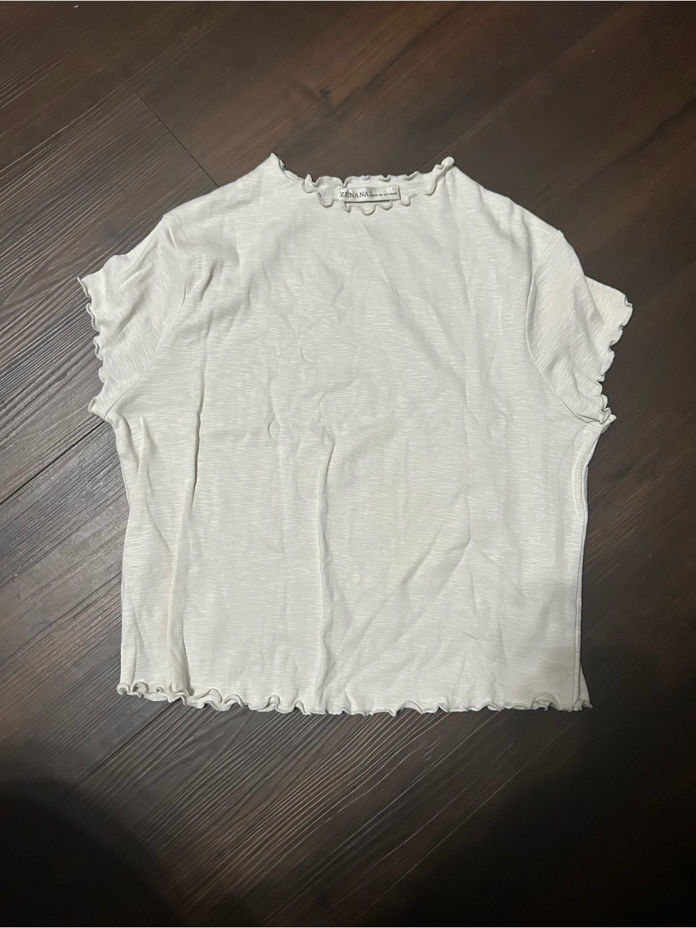 Zenana Outfitters NWOT White Lettuce-Edge Crop Top